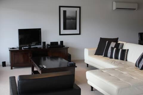 Pohutukawa Apartment พิคตัน ภายนอก รูปภาพ